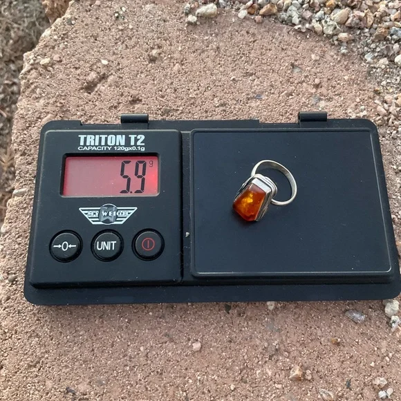 Baltic Amber & Silver Ring - Picture 7 of 8